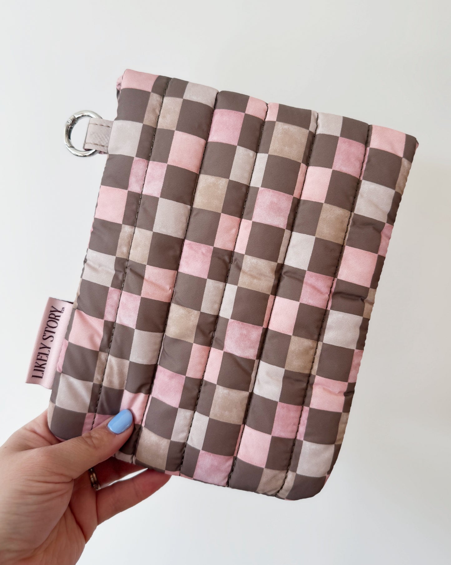 Sage Checkered E-Reader Puffer Sleeve