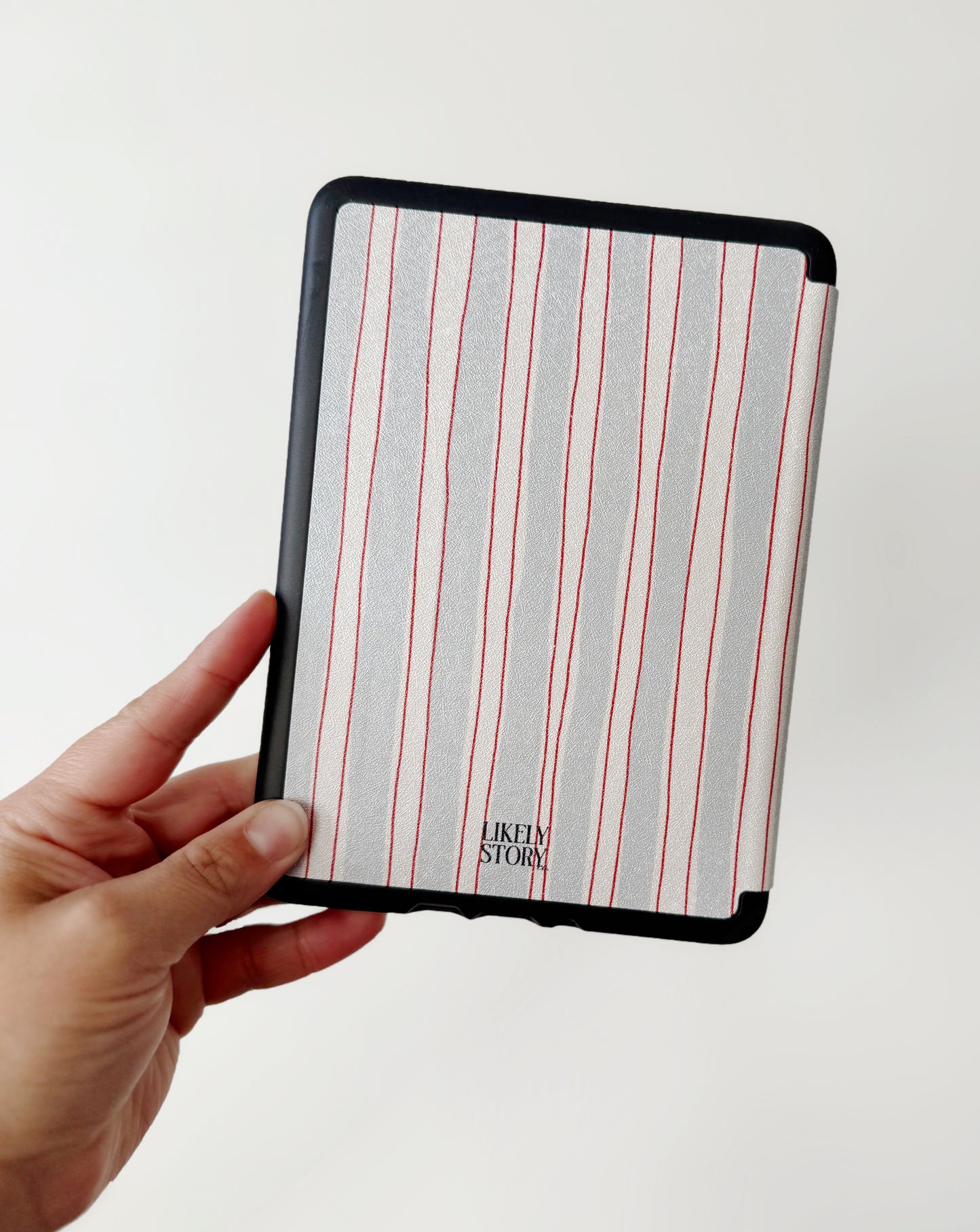 The Hamptons Kindle Case with Magnetic Back