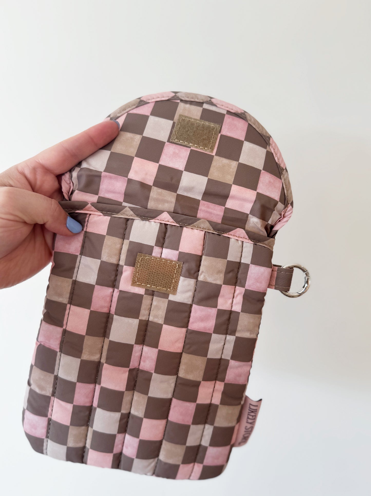 Sage Checkered E-Reader Puffer Sleeve