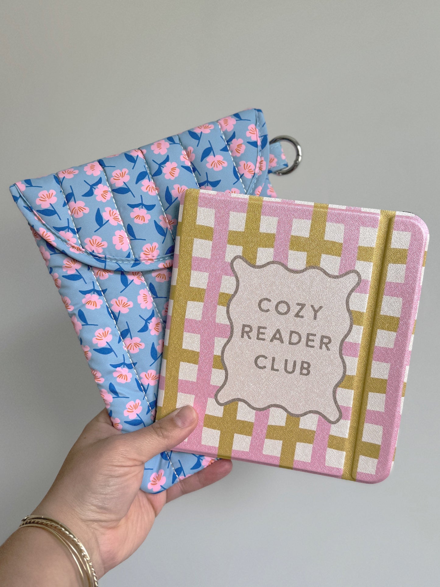 Cozy Reader Kobo Libra/Libra Colour Case